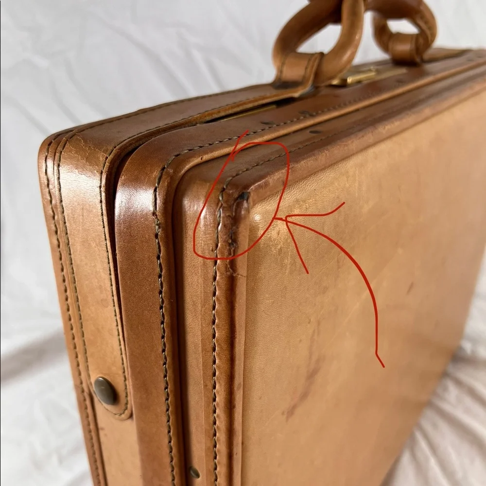 HARTMANN Stunning Authentic Belting Leather Woodbox Luggage Briefcase Attaché.
